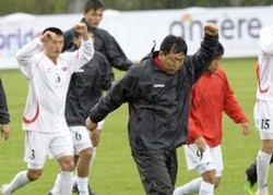 Korut yang Misterius Diwaspadai Si Gajah