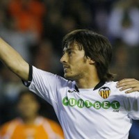 Fabregas Dilirik, Silva Dibidik