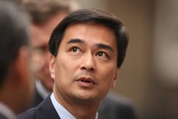  Abhisit: Ini Episode Terburuk yang Pernah Dihadapi Thailand