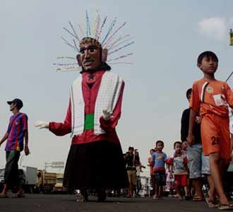 Jejak Pengamen Ondel-ondel