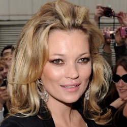 Rumah Disatroni Maling, Kate Moss Rugi Rp 3,3 M