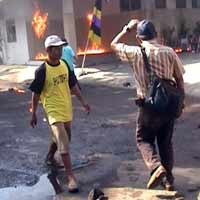 Antisipasi Kerusuhan, Kapolda Tinjau Kesiapan Personel di Lamongan 