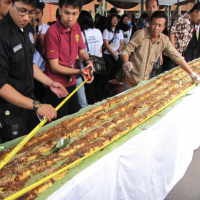 Colenak Sepanjang 212 Meter Pecahkan Rekor Muri