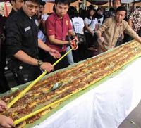 Rekor MURI Colenak Terpanjang
