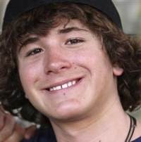 Bocah 13 Tahun Taklukkan Everest