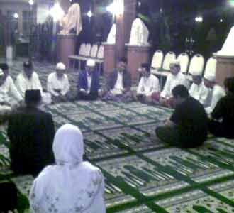 Keluarga Habibie Gelar Pengajian