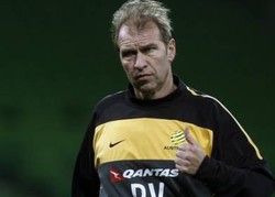 Verbeek Pamit pada Australia