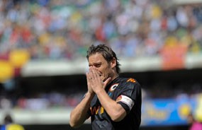 Banding Totti Ditolak