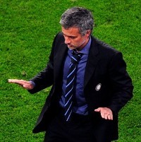 Mourinho Jadi yang Ketiga dalam Sejarah