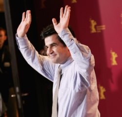 Iran Segera Bebaskan Sutradara Jafar Panahi