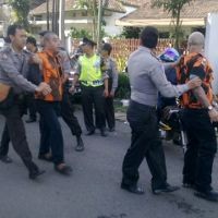 Dihadang Massa Berpakaian PP, Eksekusi Rumah di Naripan Batal