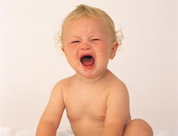 Cara Mencegah Cegukan Bayi