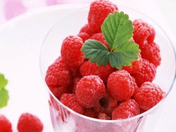 Raspberry, si Mungil Jagoan Antioksidan