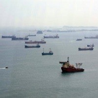 Minyak Tumpah ke Lautan Akibat Tabrakan Kapal Tanker di Singapura