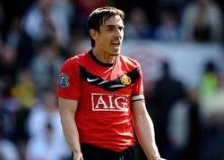 Neville Belum Berencana Pensiun