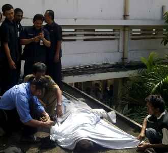 Jatuh dari Lantai 3 RSU Soetomo, M Ilham Tewas