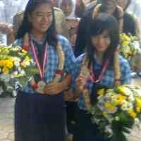 Kedatangan Pelajar Madiun Raih Emas di Turki Diwarnai Kebahagiaan