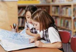 Minat Belajar Anak Besar Jika di Rumah Ada 20 Buku Bacaan