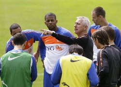 Saatnya Bikin Van Marwijk Terkesan