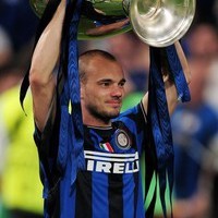 Kembali ke Bernabeu, Sneijder?
