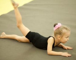 9 Manfaat Yoga Untuk Anak