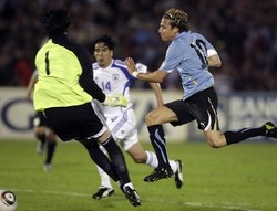 Chile & Uruguay Petik Kemenangan