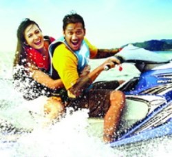 Roman Picisan: Meriahnya Eksotika Lemahnya Cerita