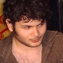 Dapat Award, Ridho Rhoma Nazar Perut Six Pack