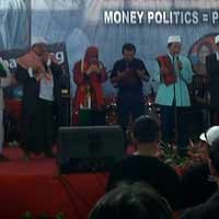 Kampanye Akbar, Bambang Pamer Prestasi