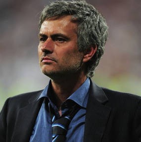 Mourinho Ingin Latih Rooney 