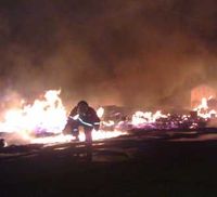 Puluhan Lapak di Duri Kosambi Dibakar
