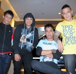 Para Mantan Personel Ungu Kembali Dengan Frustasi