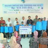 Jelang Ajaran Baru, YDSF Salurkan Dana Pendidikan Rp 938 Juta