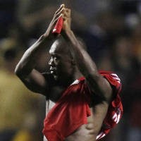 Seedorf Bawa Milan Atasi Chicago