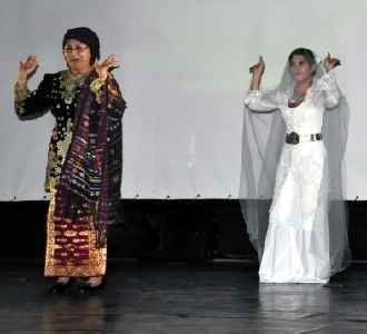 Tari Tortor Hipnotis Tunisia