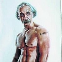 Pakai Gambar Einstein Berotot dan Bertato, GM Dituntut