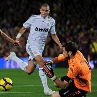 Pelatih Luar Biasa Siap Ajari Madrid Bertahan