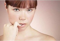 Cara Hentikan Kebiasaan Gigit Kuku