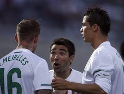 Etoo Kartu Merah, Portugal Gasak Kamerun