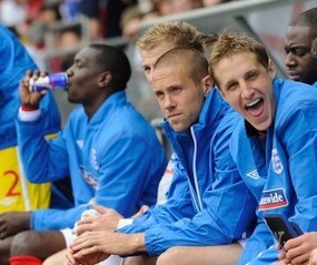 Redknapp Kritik Capello Soal Dawson & Parker