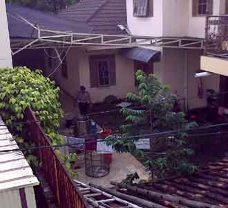 Sebuah Rumah di Jalan Cemara Meledak