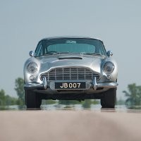 Mobil James Bond dalam Goldfinger dan Thunderball Dilelang