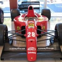 Siapa Mau Mobil Balap F1 Asli? Nih, Dijual!