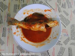 Menikmati Asam Pedas Baung di RM Nyak Aki Rumbai
