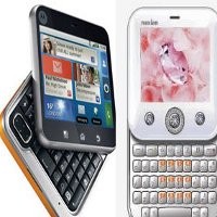 Motorola Flipout-Nexian She: Mirip Tapi Tak Sebanding