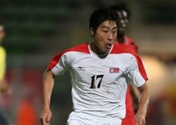 FIFA Paksa Striker Korut Jadi Kiper