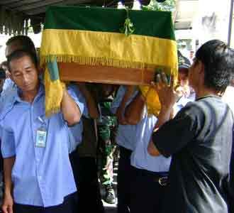 Korban Ledakan di PT Pindad Dimakamkan