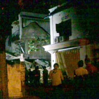 Surabaya Diguncang Ledakan Elpiji