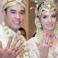 Forum Ponpes Klaim Cincin Kawin Nia Ramadhani-Ardi Bakrie Haram