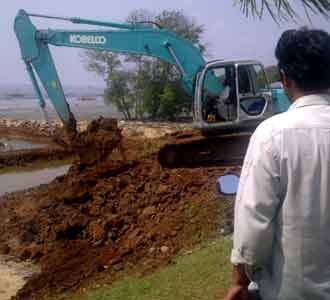 Reklamasi Dilarang, Pembangunan Jalan Terus